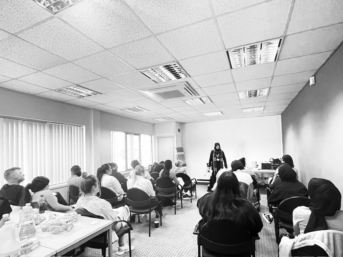 Group phlebotomy training session led by The Phlebotomy Trainer in London